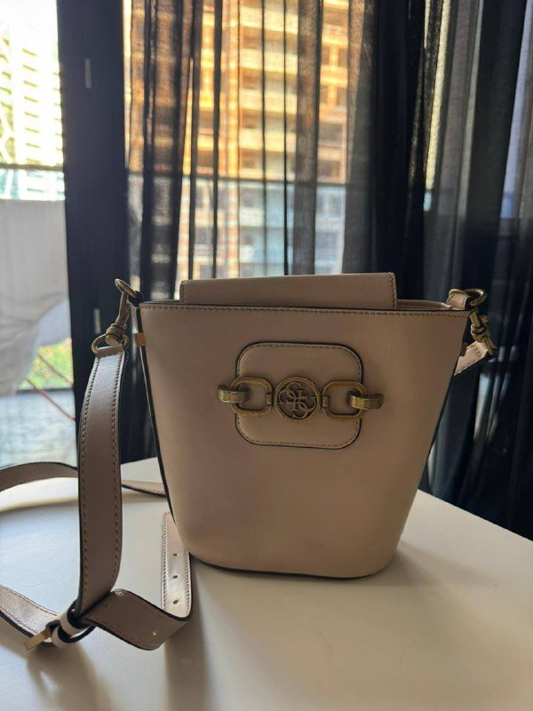 Женские сумки Furla и Guess б/у 9