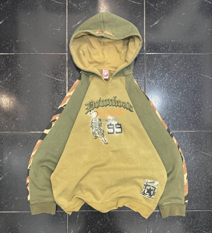 Hoodie size L