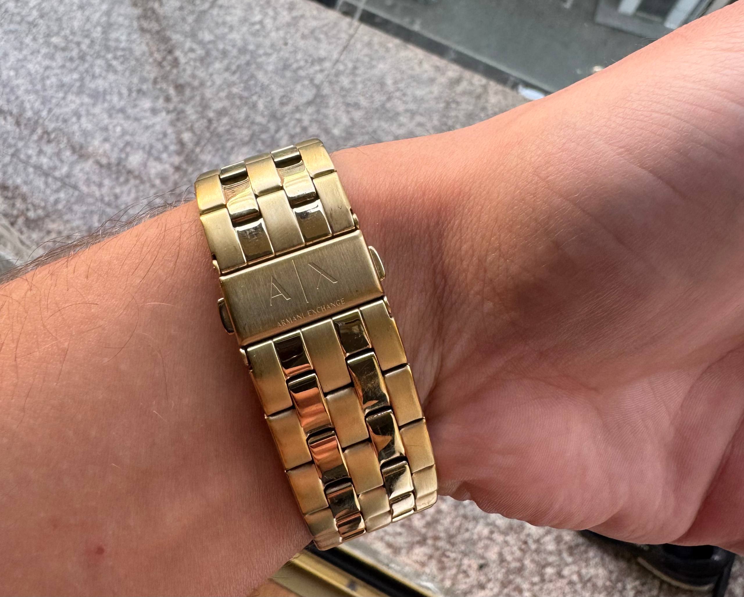 Часы Armani Exchange 3