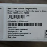 Apple AirPods 3 2