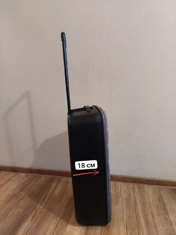 Чемодан средний б/у 3