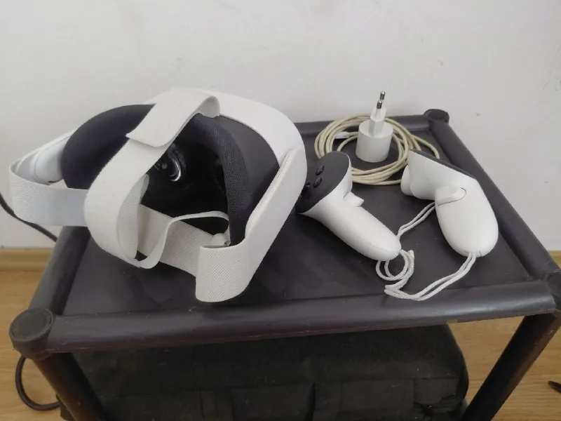 VR хедсет Meta Quest 3S 128GB 1