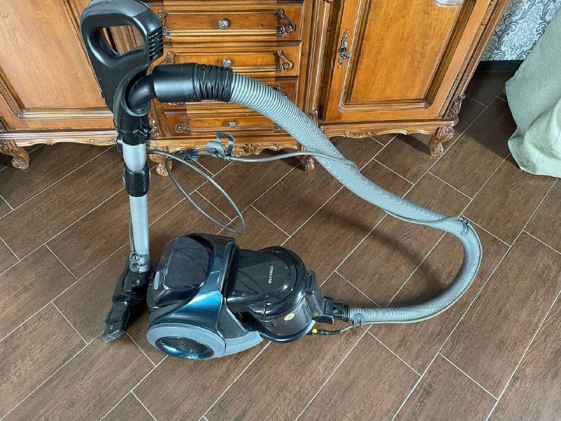 Пылесос Samsung SW17H9050H 1