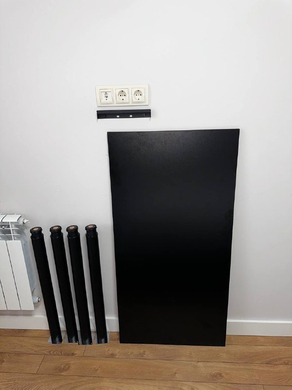 Стол черный