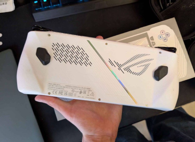 ROG Ally Z1 Extreme игровая консоль 512GB 3