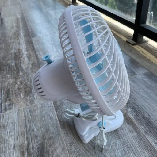 Small fan