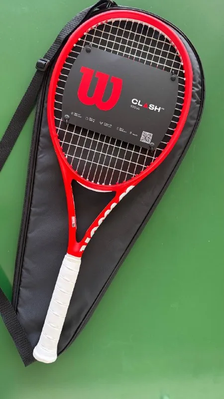 Теннисная ракетка Wilson Clash v3 100UL, овергрип 1