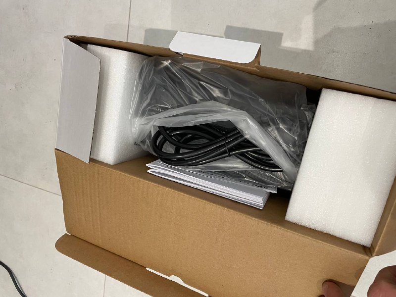 ИБП бесперебойник APC easy bv800I-GR, новый в коробке 2