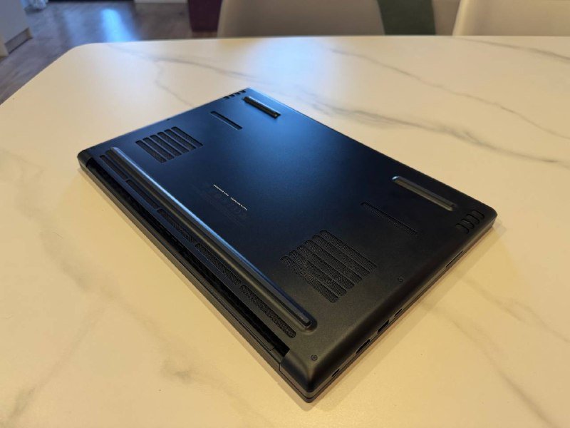 Razer Blade 16 2023 игровй ноутбук RTX 4080 i9 240Hz 3