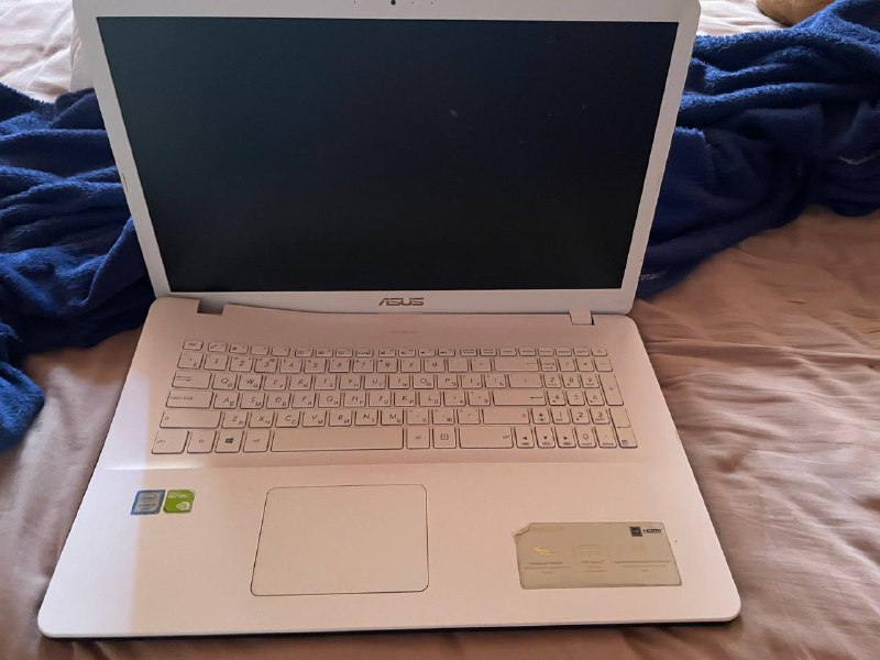 Ноутбук Asus