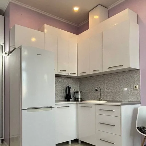 Кухня, раковина, вытяжка