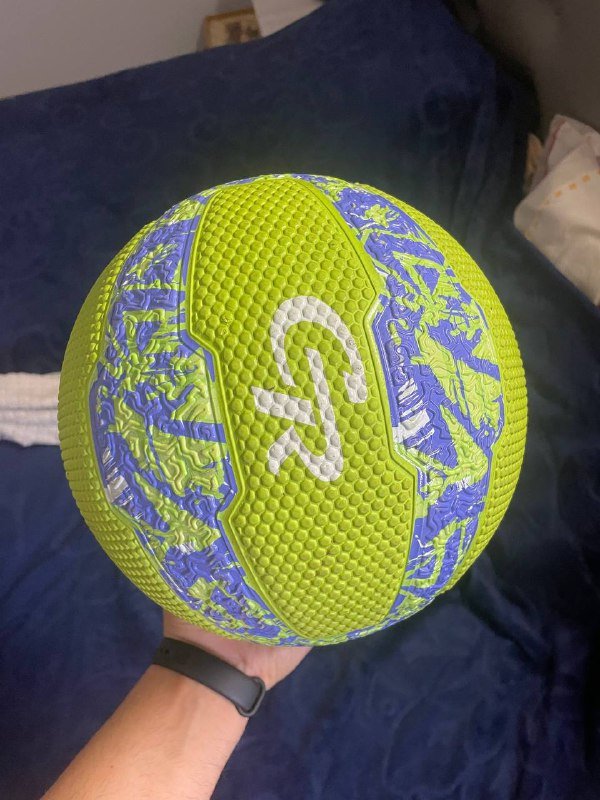 Баскетбольный мяч