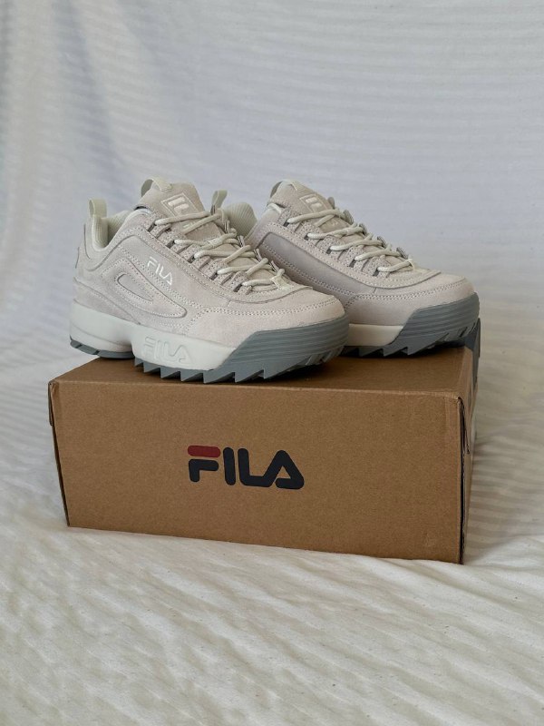 2 пары оригинальных кроссовок Fila 2