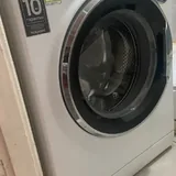 Стиралка Hotpoint Ariston, холодильник Bosch, двери 2
