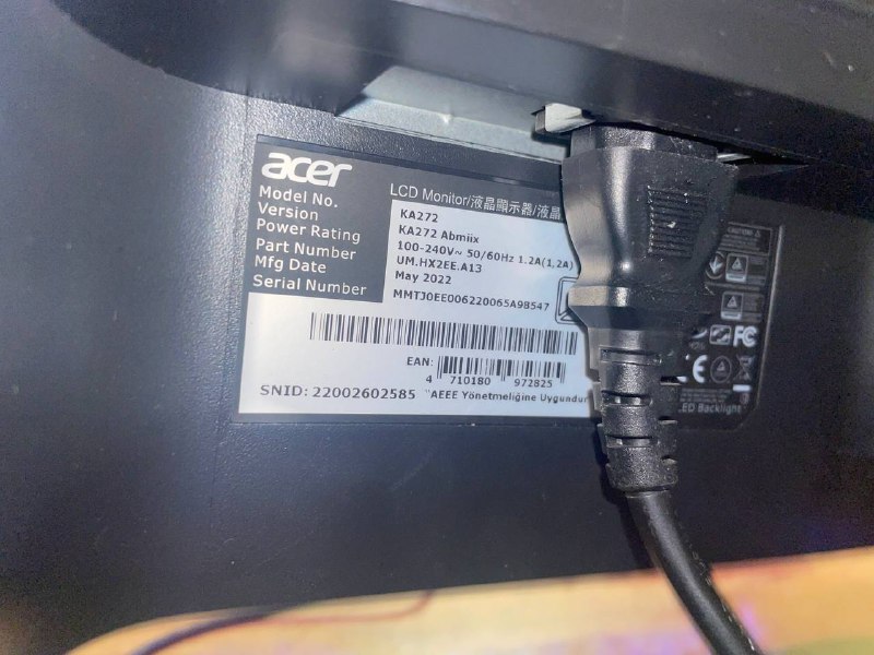 Монитор Acer KA272, лыжная куртка, куртка D&G, утюжок Sakura, колонки Kisoni, наушники Remax, очки лыжные, джинсы Armani 2