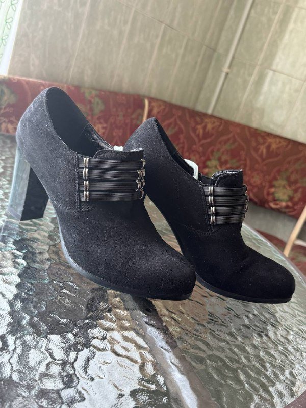 Женские замшевые туфли размер 37