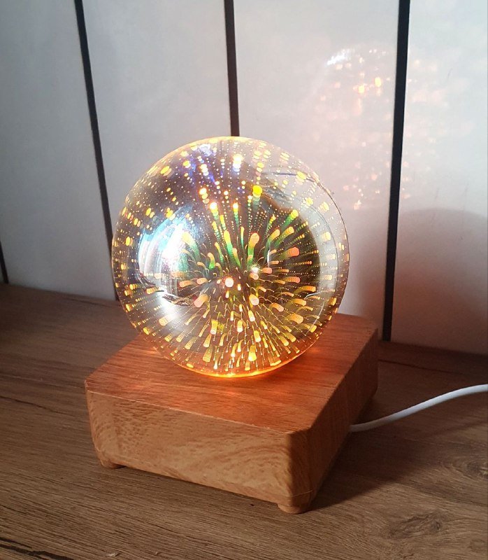 Светящийся LED декоративный шар на подставке 1