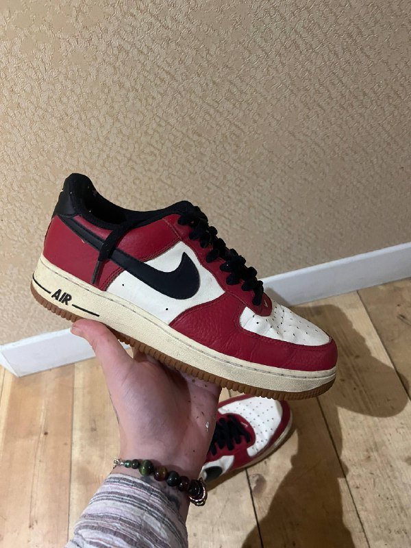 Кроссовки оригинал 41 размер кожа, с потертостями 2