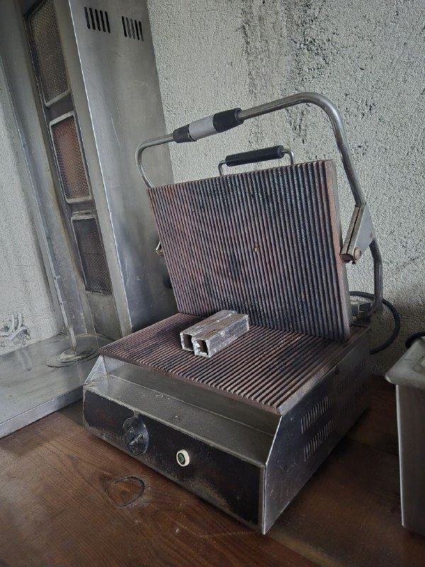 შაურმის აპარატი, კონტაქტური გრილი, ფრიტურნიცა 7