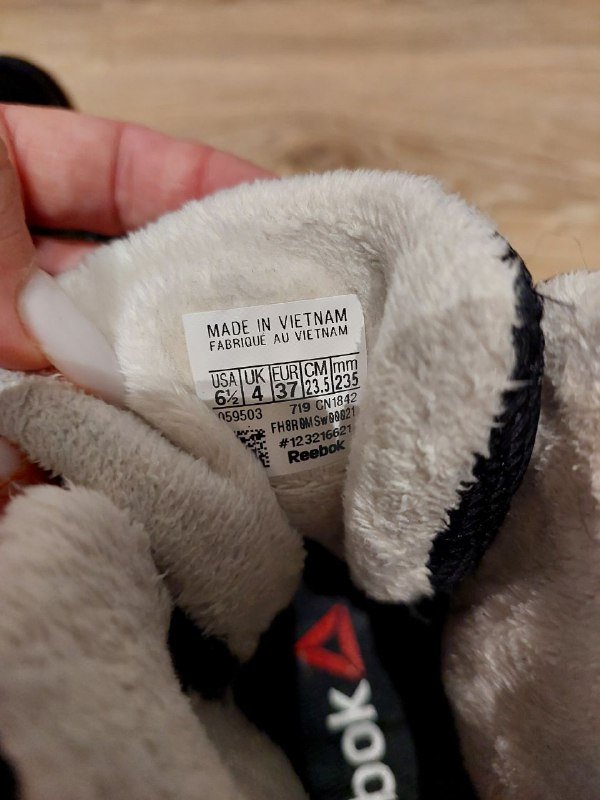 Мужские зимние ботинки Reebok 4