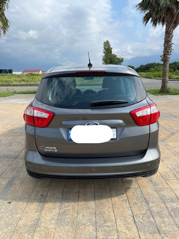 Ford C-Max 2012 plug-in hybrid 3