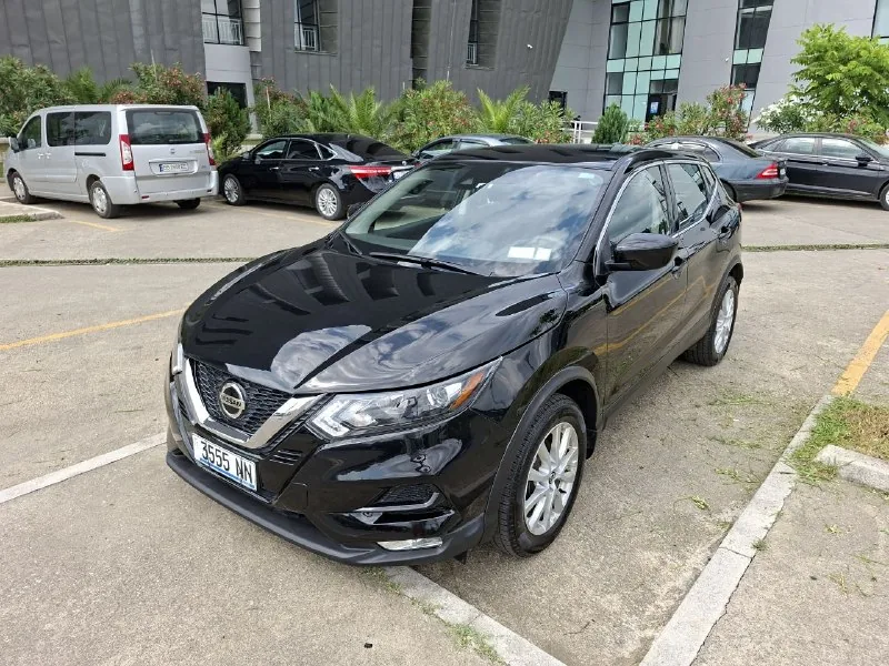 Nissan Rogue Sport 1