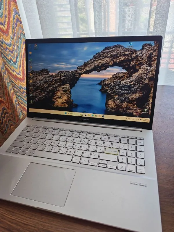 ASUS VivoBook 15, Ryzen 7, 16GB RAM, 238GB SSD 1