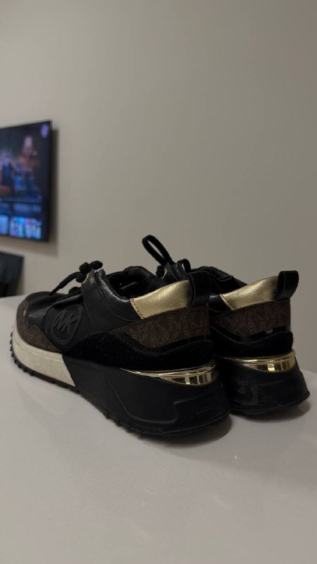 Кроссовки Michael Kors