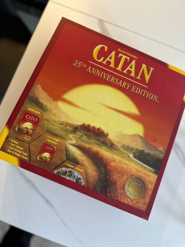 Продаётся настольная игра Catan с дополнением
