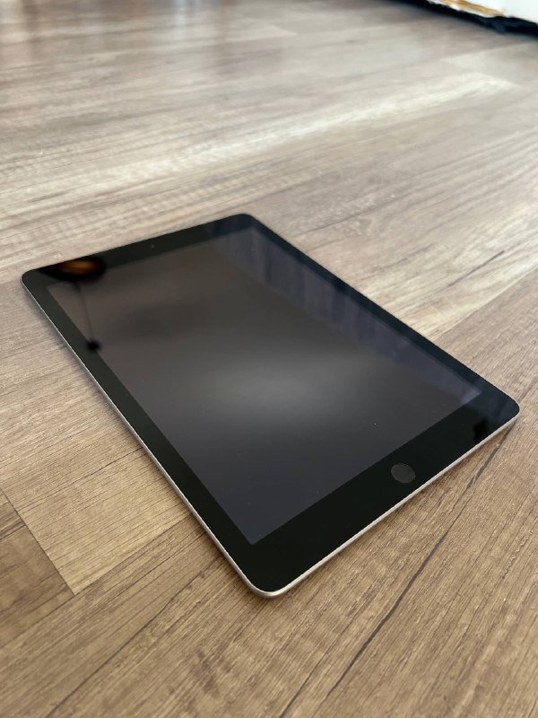 iPad 5th generation 32 Gb