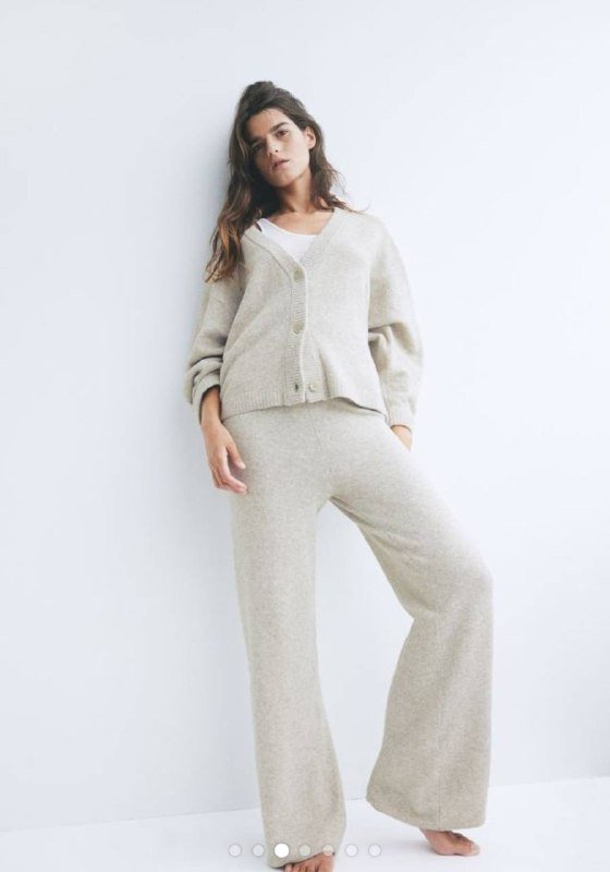 UGG ботинки, свитеры H&M и Massimo Dutti, костюм H&M 7