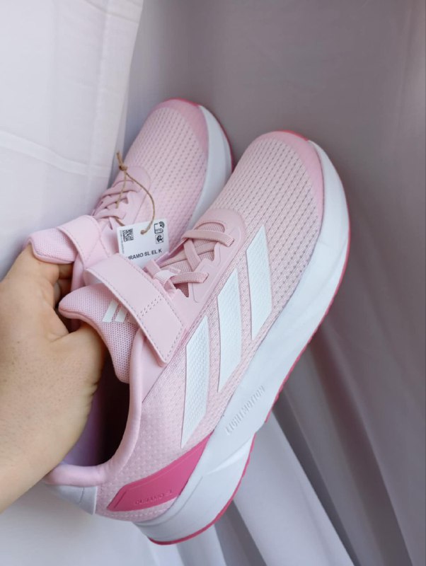 Кроссовки Adidas 35 и 37 размер 2