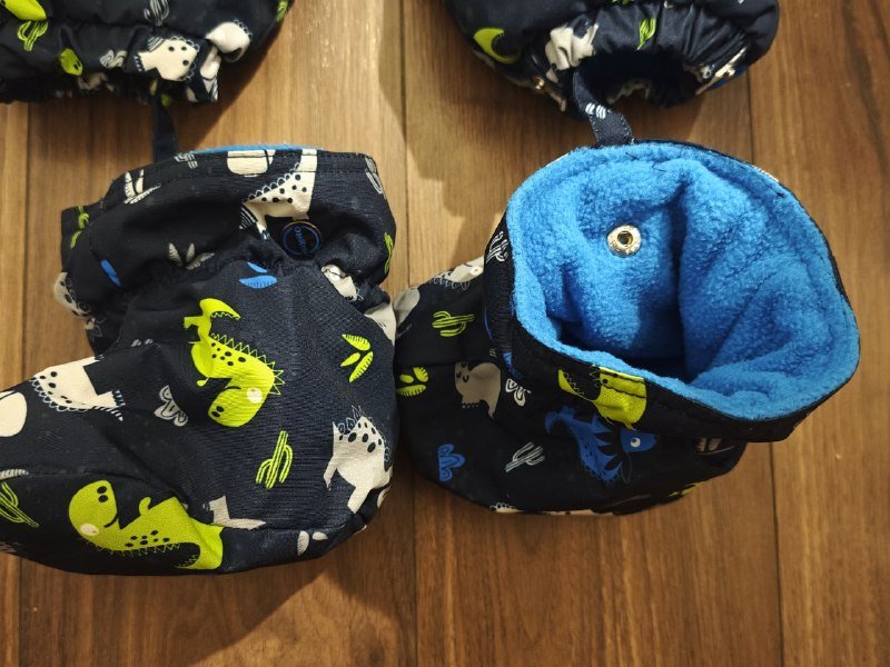 Теплый комбинезон, пинетки и варежки Carter's на 12 месяцев 3