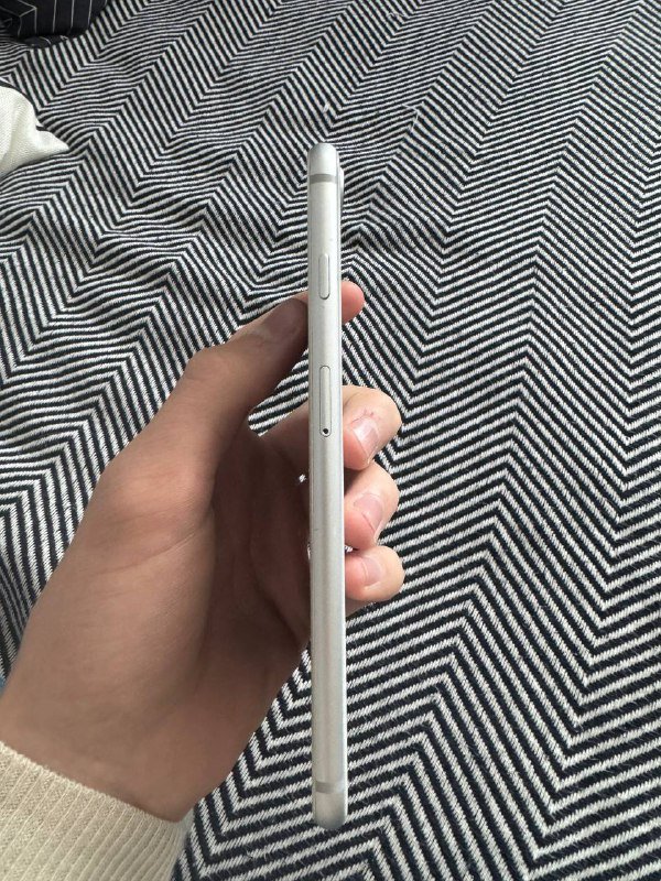 iphone 8 plus 64GB silver 4