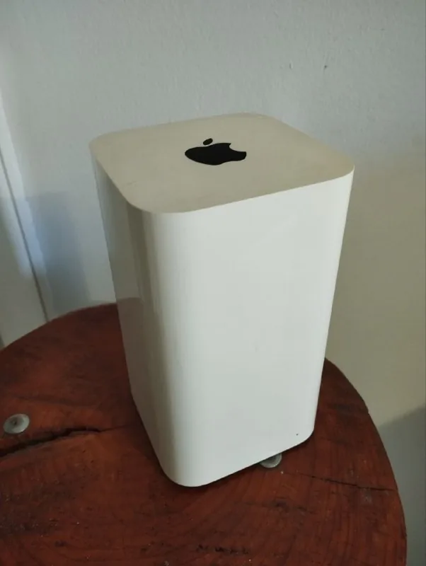 Apple AirPort Time Capsule 5 поколения с HDD 3ТБ 1