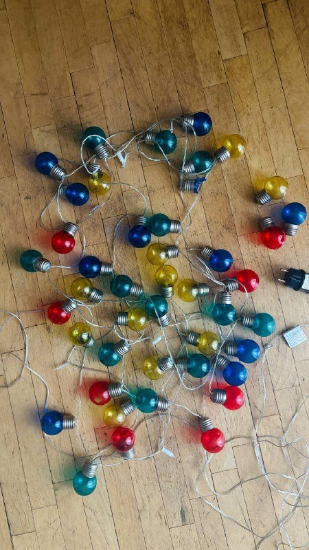 Гирлянда уличная, Бумажки для самокруток, Домашние тапки, Двусторонний скотч