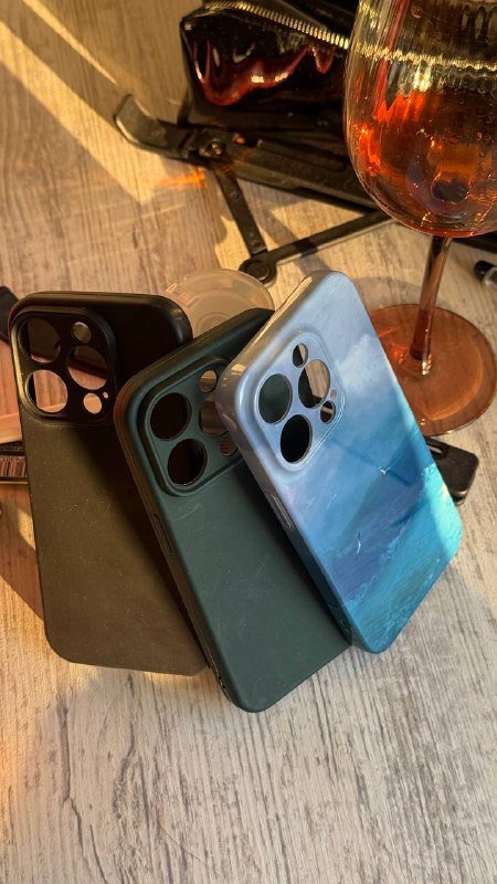 Чехлы iphone 15pro 3 шт 2