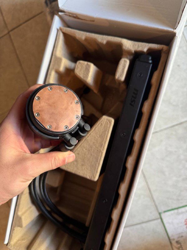 MSI MAG CORELIQUID 360R система жидкостного охлаждения процессора 2