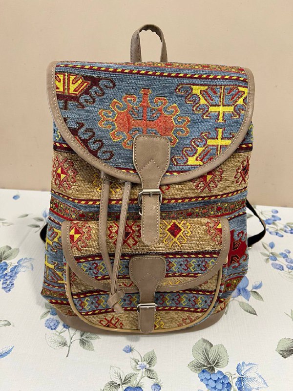 Пледы, коробки, рюкзак, теплый костюм, жилетка 4