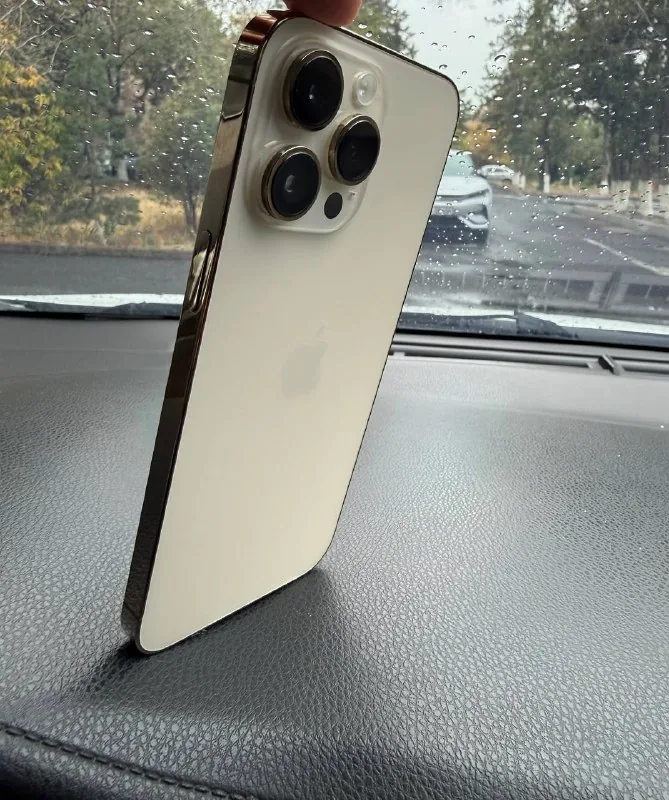 iPhone 14 Pro Max 1