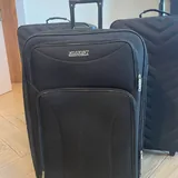 Чемодан с дефектом 1