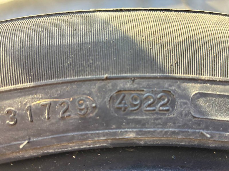 Летняя резина Nokian Nordman 215/50 R17 4