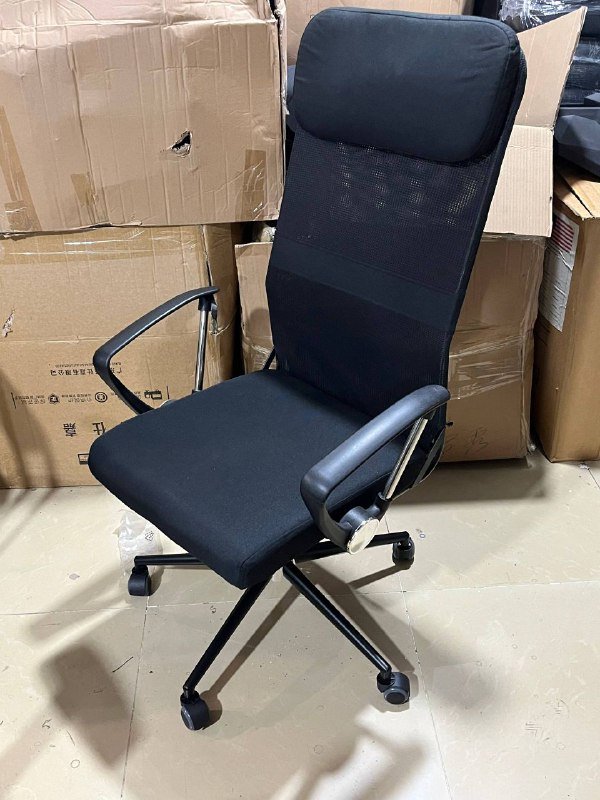 Офисное кресло 3