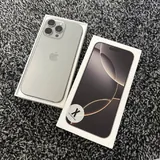 iPhone 16 Pro Max 1