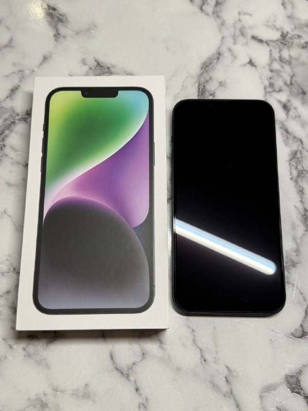 iPhone 14 plus 256 GB с кабелем и чехлами 3