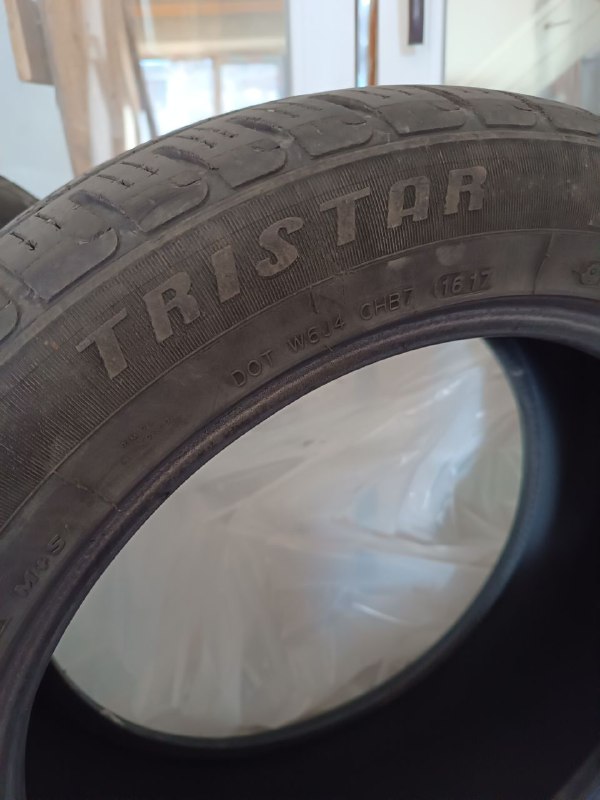 Покрышки 225-50 R-17, пара и разные рисунки