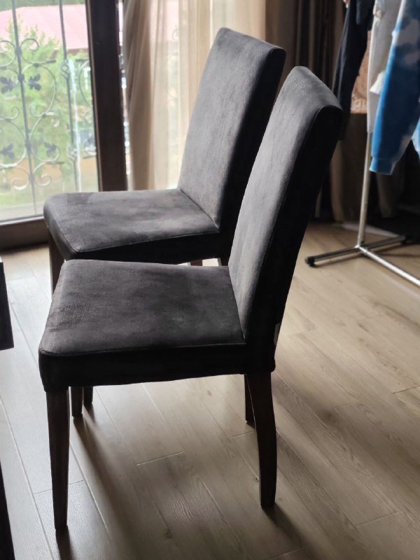 Стулья из эмбавуда