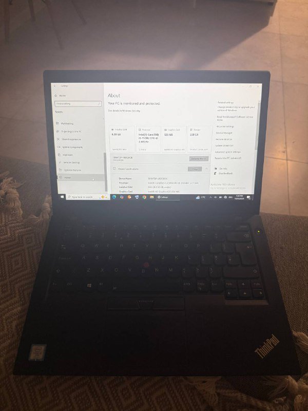 Lenovo ThinkPad i5 8GB SSD256GB