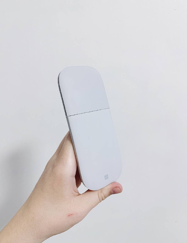 Беспроводная мышка Microsoft Arc Mouse