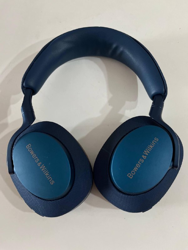 Bowers&Wilkins Px7 S2 беспроводные наушники с чехлом 2